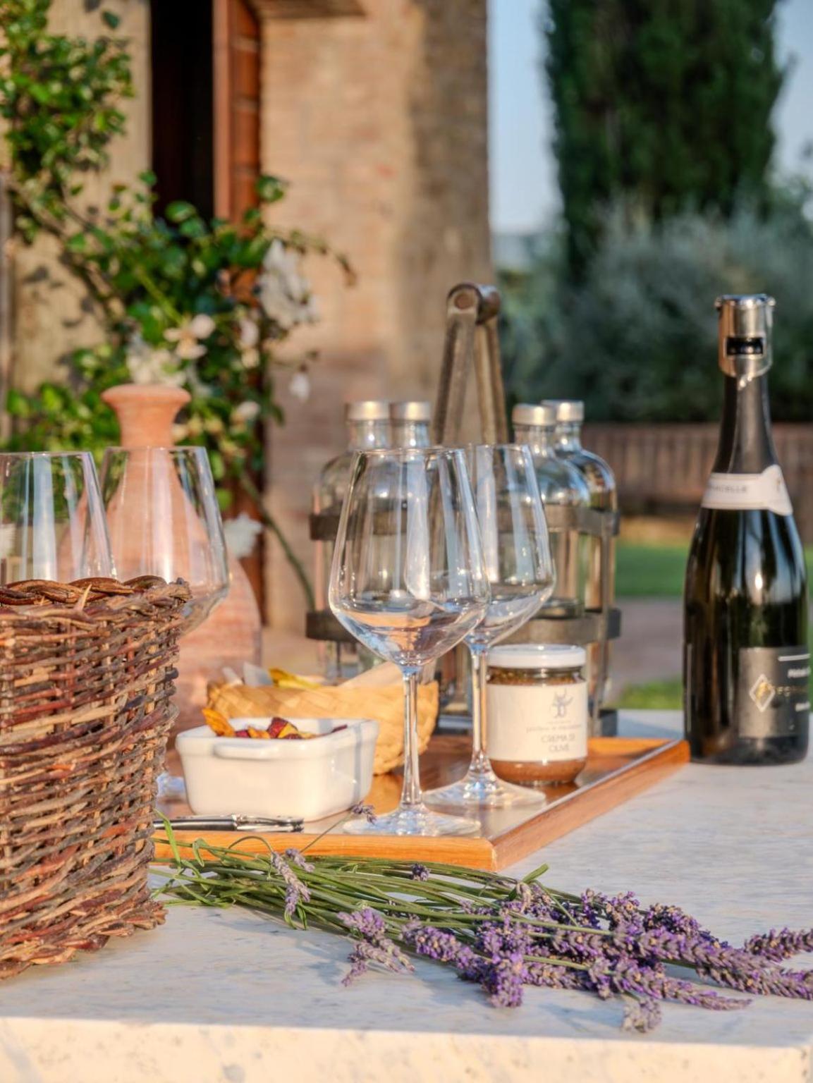 Podere Le Mezzelune بيبونا المظهر الخارجي الصورة